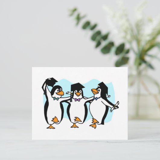 Cute Cartoon Graduing Penguins Briefkaart (Staand voorkant)