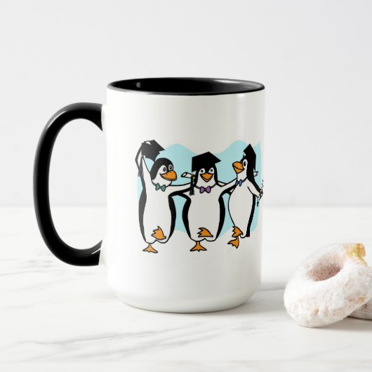 Cute Cartoon Graduing Penguins Mok (Met donut)