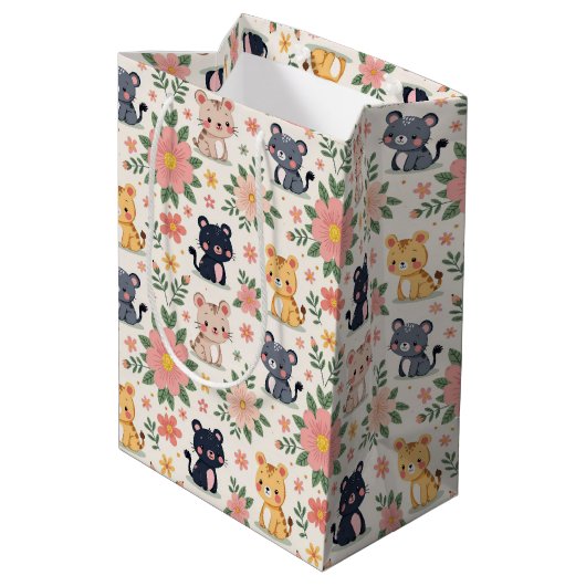 Cute Cartoon Jungle Cats and Flowers Medium Cadeauzakje (Achterkant Gekanteld)