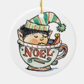 Cute Cartoon Kerstmis Elf Slaapend in een thea Cup Keramisch Ornament (Achterkant)