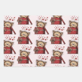 Cute Cartoon Kitten in a Box with Hearts Pattern Inpakpapier Vel (Voorkant)