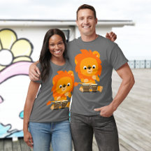 Cute Cartoon Lion Pplay Bongos T-Shirt