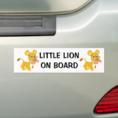 Cute Cartoon Lioness die haar snede draagt Bumpersticker (Op auto)