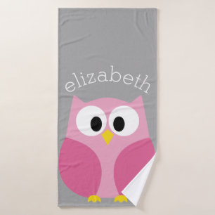 Cute Cartoon Owl - Roze en grijze aangepaste naam Badhanddoek