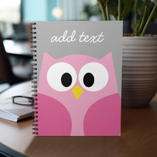 Cute Cartoon Owl - Roze en grijze aangepaste naam Notitieboek