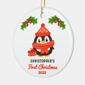 Cute Cartoon Penguin Baby's eerste kerstfoto Keramisch Ornament (Links)