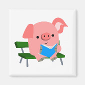 Cute Cartoon Pig Reading on a Bench Magnet (Voorkant)