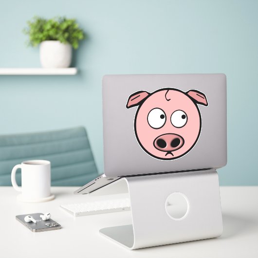 Cute Cartoon Pig Sticker (Laptop op bureau)