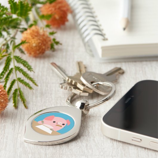 Cute Cartoon Pig "Writers Block" Metal Sleutelhang Sleutelhanger (Zijkant)