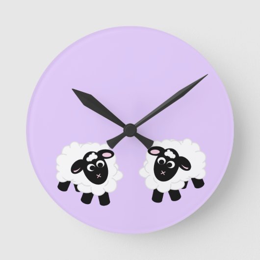 Cute Cartoon Sheep Paarse  Ronde Klok (Voorkant)