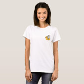 Cute Cartoon Skeleton Character Relaxing in Yellow T-shirt (Voorkant volledig)