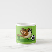 Cute Cartoon Sparrow Pplay Soccer Espresso Kop (Voorkant)