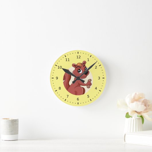Cute cartoon squirrel with a peanut ronde klok (Huis)