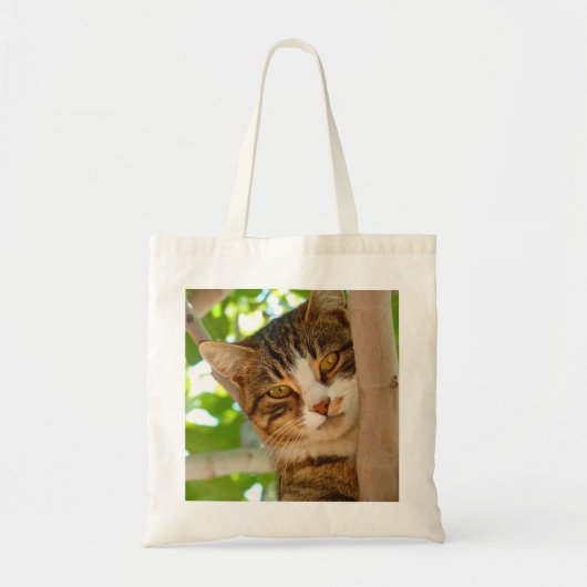 Cute Cat die een boom klimt Tote Bag (Voorkant)