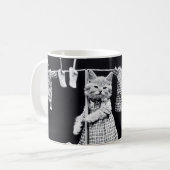 Cute Cat Doing Laundry in Clothes Print Koffiemok (Voorkant links)