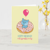 Cute Cat Donut Pun Sprinkles op top Funny Birthday Kaart (Gele Bloem)