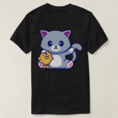 Cute Cat Holding Fish T-shirt (Design voorkant)