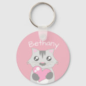 Cute Cat Holding roze hart gepersonaliseerd Sleutelhanger (Voorkant)