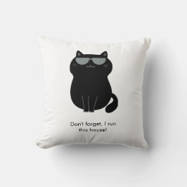 Cute Cat - I run this house now! Kussen