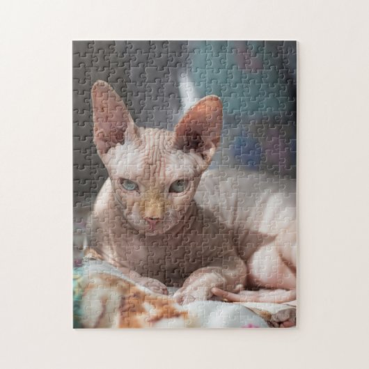 Cute Cat Lounging No Fur Legpuzzel (Verticaal)