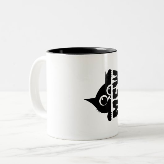 Cute Cat & “Mew” Text – Funny Cat Lover Mug (11 oz Tweekleurige Koffiemok (Voorkant links)