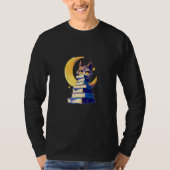 Cute Cat On A Stack Of Books In Moonlight T-shirt (Voorkant)