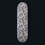 Cute Cat Persoonlijk Skateboard<br><div class="desc">Een patroon van schattige kleine katjes op een blauwe achtergrond voor dierenvrienden. Originele kunst van Nic Squirrell.</div>