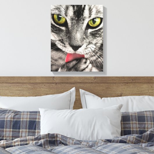 Cute Cat Portrait. Canvas afdrukken personaliseren (Insitu (Slaapkamer))