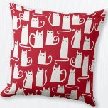 Cute Cat Red en White Kussen<br><div class="desc">Fun kleine witte katten op een rode achtergrond. Preventie voor dierenvrienden.</div>