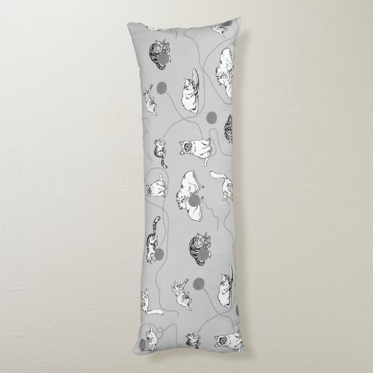 Cute Cats die spelen en het Naughty Pattern zijn Lichaamskussen (Achterkant (Verticaal))