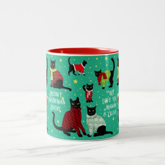 Cute Cats in kerstzweten Persoonlijk Tweekleurige Koffiemok (Center)
