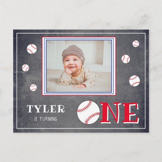 Cute Chalkboard Baseball Foto 1st Birthday Uitnodiging Briefkaart (Voorkant)