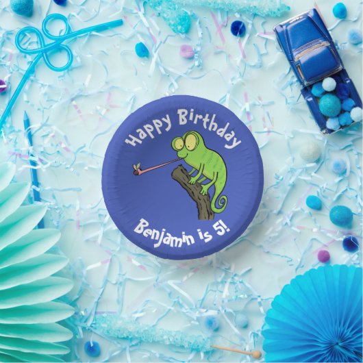 Cute chameleon die een bug cartoon vangt papieren kommen (Feest)