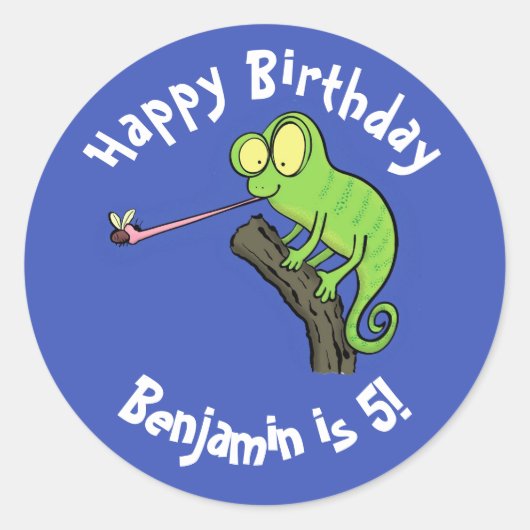 Cute chameleon die een bug cartoon vangt ronde sticker (Voorkant)