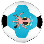 Cute, cheeky baby octopus cartoon voetbal (Gedraaid)