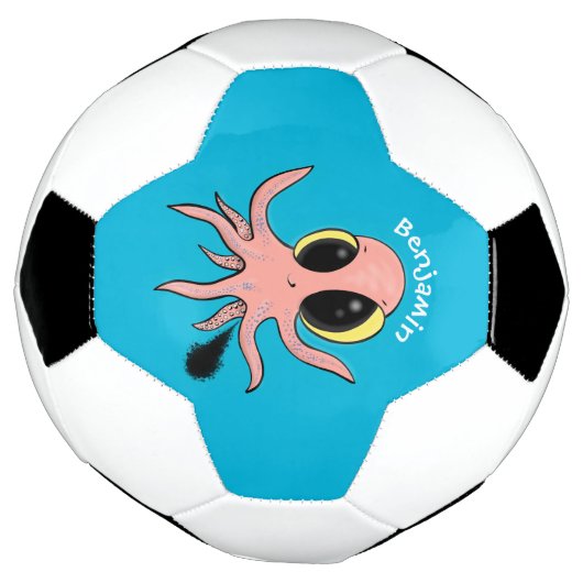 Cute, cheeky baby octopus cartoon voetbal (Gedraaid)