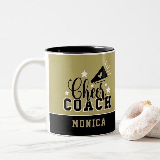 Cute Cheer Coach, speciaal gepersonaliseerd goud e Tweekleurige Koffiemok (Met donut)