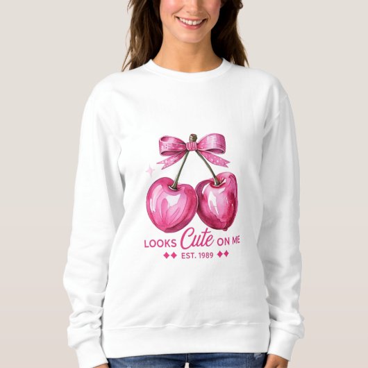 Cute Cherry Bow Sweatshirt – Looks Cute On Me (Voorkant)