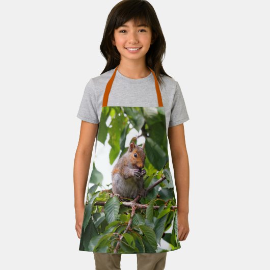 Cute Cherry schopend oostelijke grijze eekhoorn Schort (Insitu)