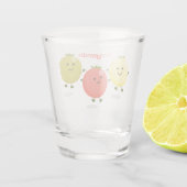 Cute cherry tomaten cartoon illustratie shot glas (Achterkant)