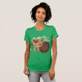 Cute chibi squirrel met kawaii kastanje t-shirt (Voorkant volledig)