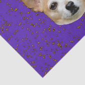 Cute Chihuahua Dog Paarse achtergrondgele sterren Tissuepapier (Detail)