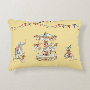 Cute Children Circus Carnival Animals Pattern Accent Kussen
