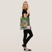 Cute Chipmunk heeft zijn oog op jou Tote Bag (Op model)
