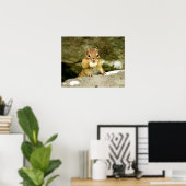 Cute Chipmunk met Large Treat Poster (Thuiskantoor)