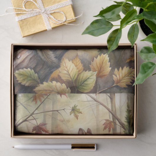 Cute Chipmunk on a Big Branch in the Forest Tissuepapier (Geschenk)