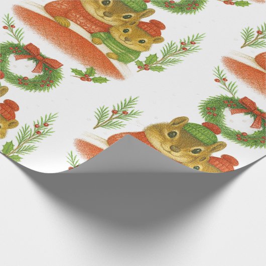Cute Chipmunk with Pine Christmas Cadeaupapier (Hoek)