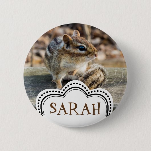 Cute Chipmunk Zitting op Wooden Rail in Forest Ronde Button 5,7 Cm (Voorkant)