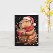 Cute Christmas Capybara With Ramen Bowl Holiday Te Kaart (Gele Bloem)