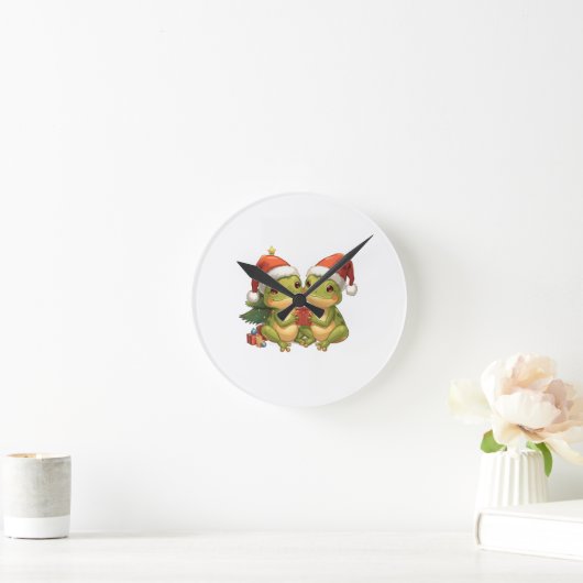Cute Christmas Frogs Holding Gifts Adorable Holid Ronde Klok (Huis)